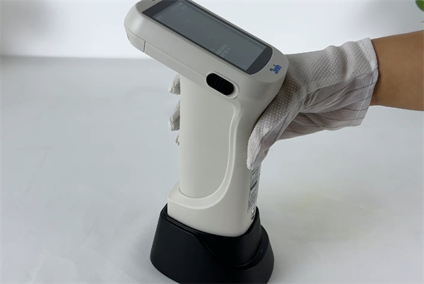 香蕉影视网站APP白板校正